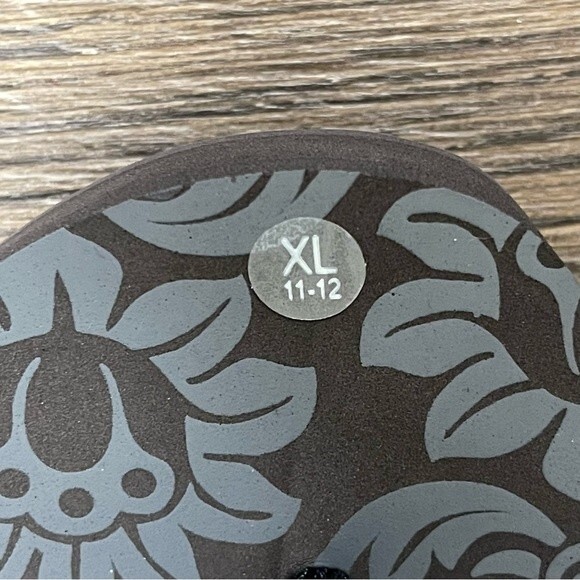 Rustic Bling Bling Wedge Flip Flops Brown Rhinestone Sandals XL- Brand New - Picture 10 of 13